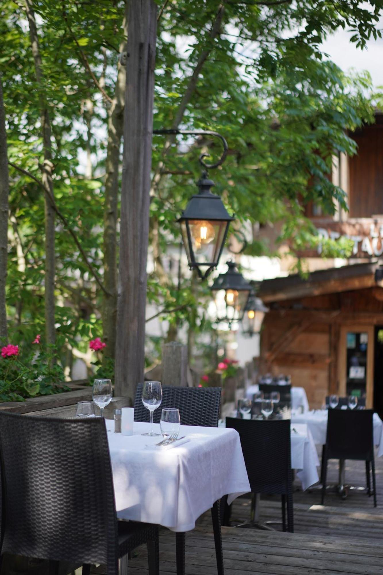Au Vieux Moulin Hotel เมอแฌฟ ภายนอก รูปภาพ